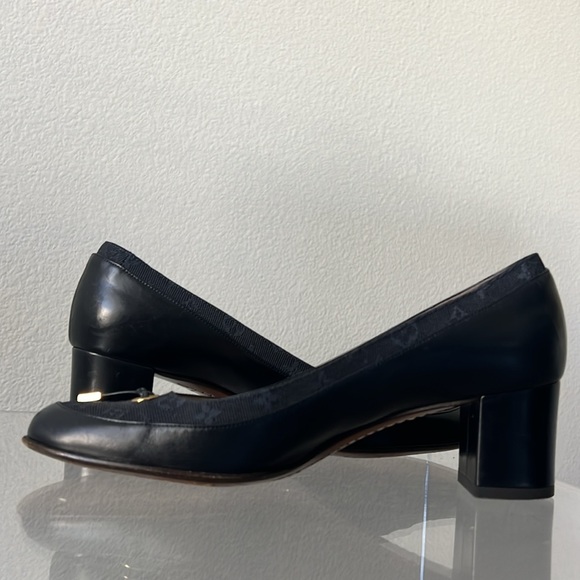 Louis Vuitton Paris Signature monogram canvas leather tassel loafer 36 1/2 - Picture 9 of 16